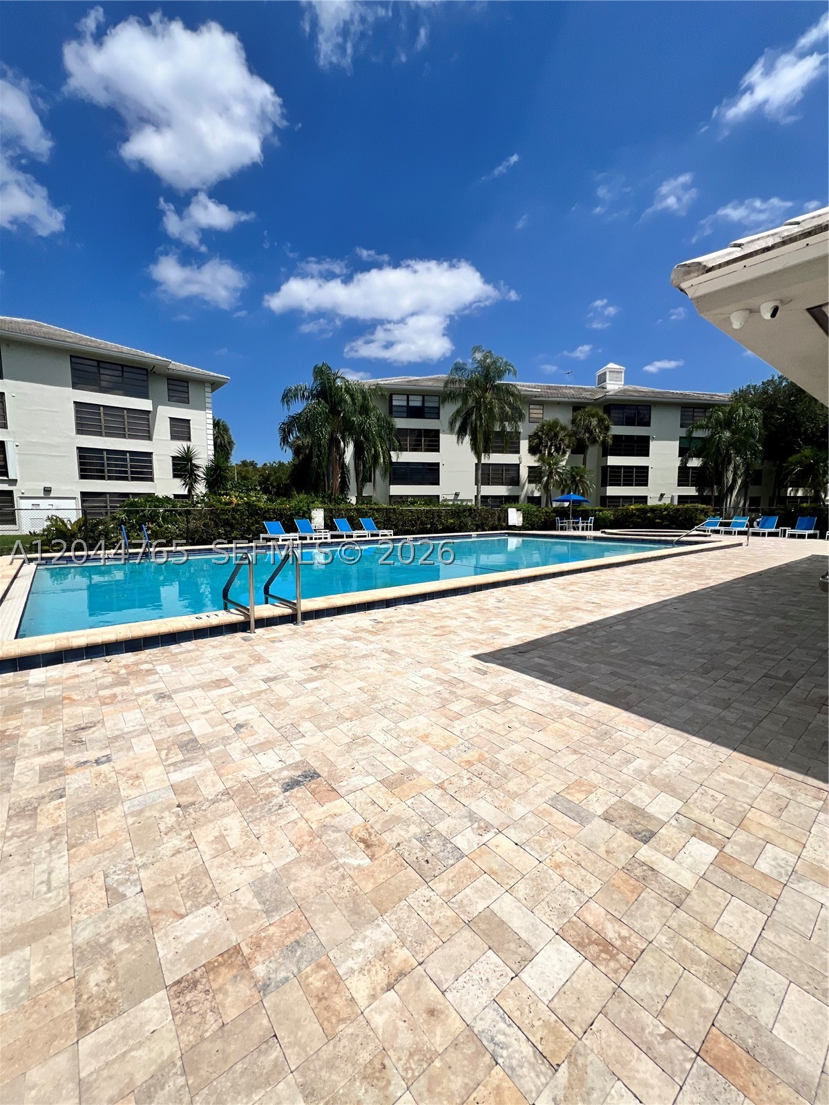 1705 Whitehall Dr #403, Davie FL 33324