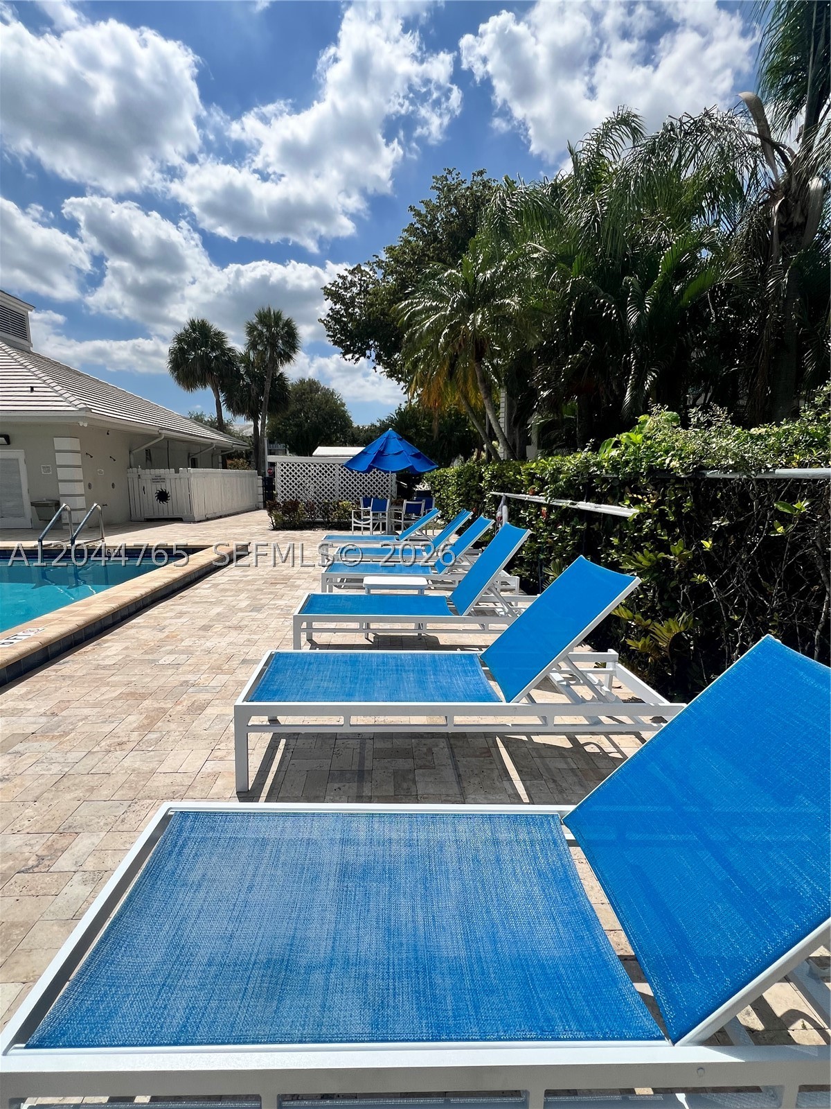 1705 Whitehall Dr #403, Davie FL 33324