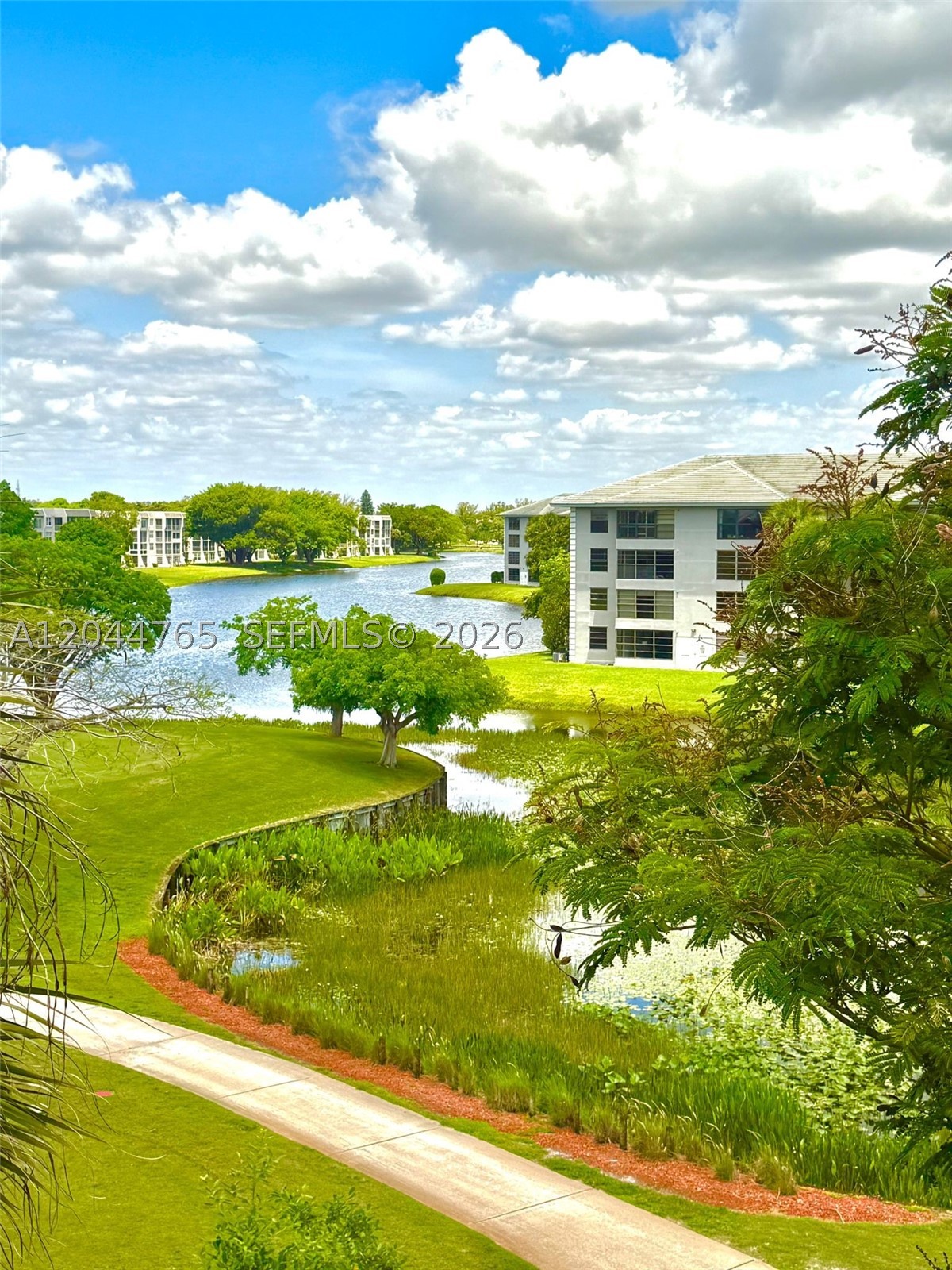 1705 Whitehall Dr #403, Davie FL 33324