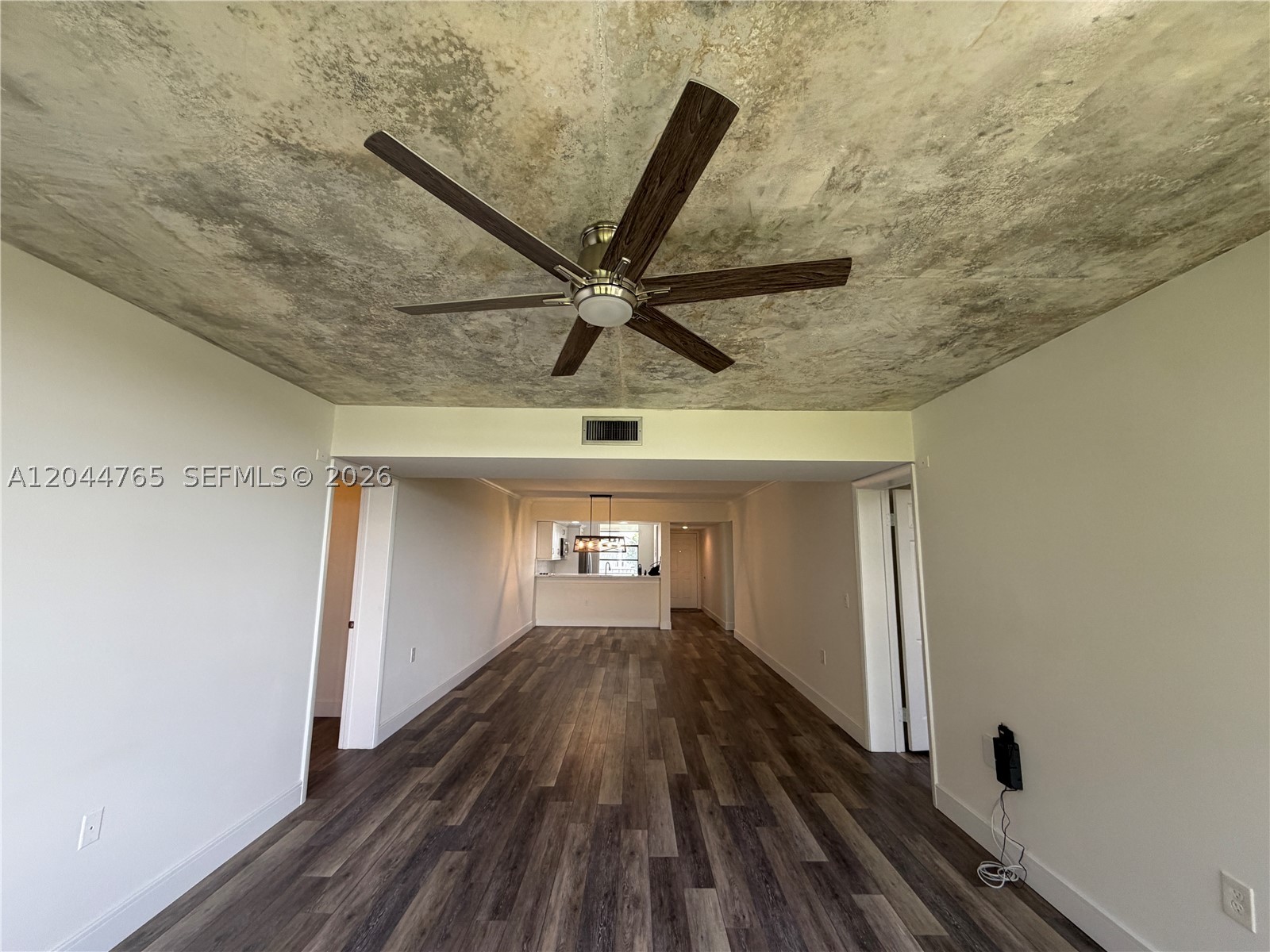 1705 Whitehall Dr #403, Davie FL 33324