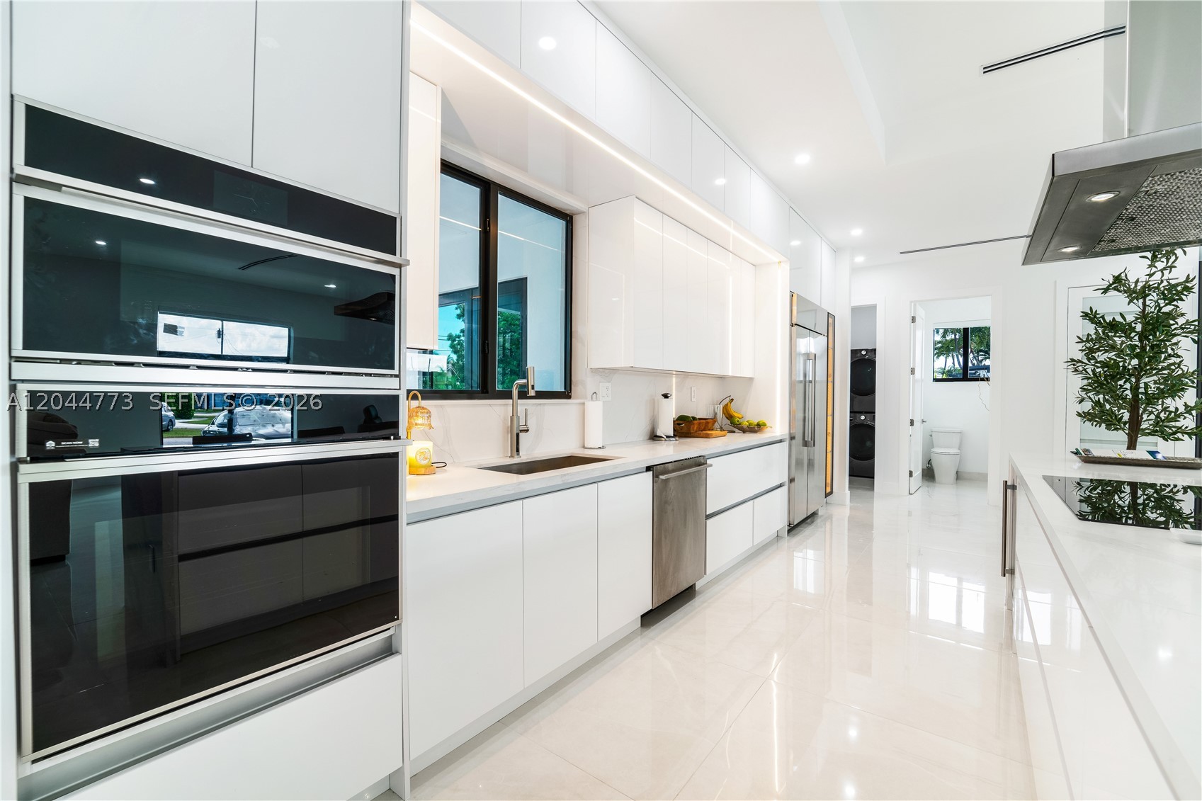 9630 SW 10th Ter, Miami FL 33174