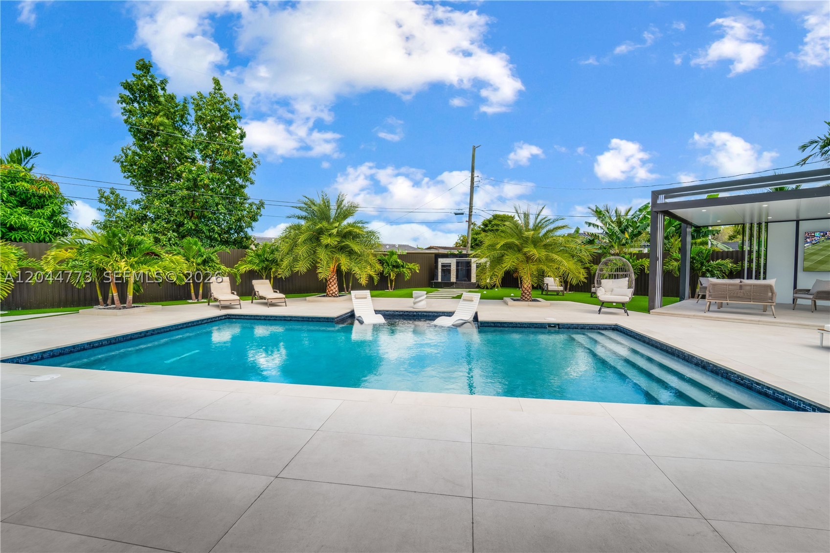 9630 SW 10th Ter, Miami FL 33174