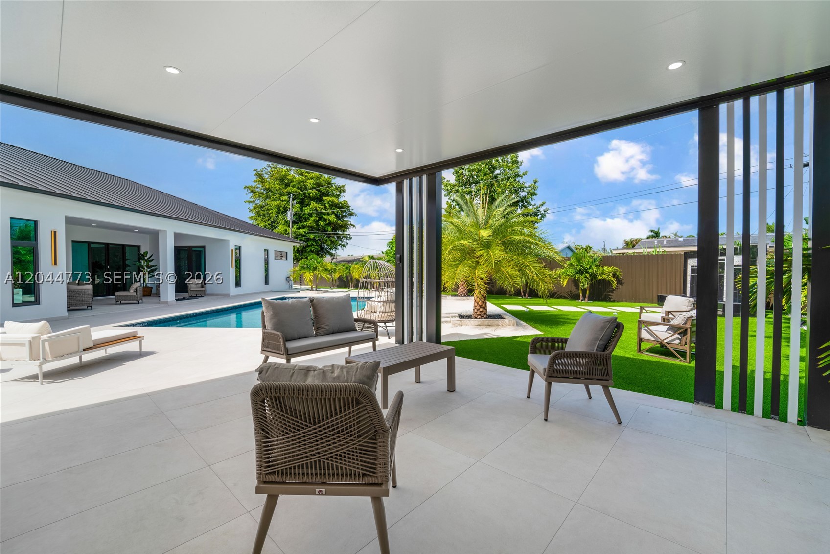 9630 SW 10th Ter, Miami FL 33174
