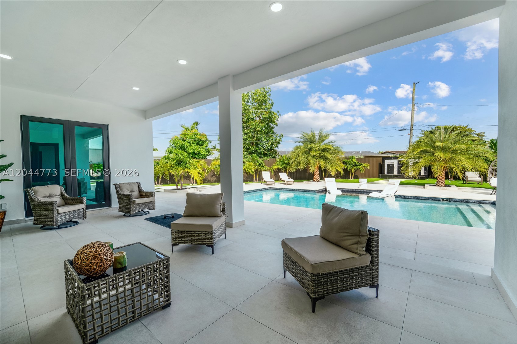 9630 SW 10th Ter, Miami FL 33174