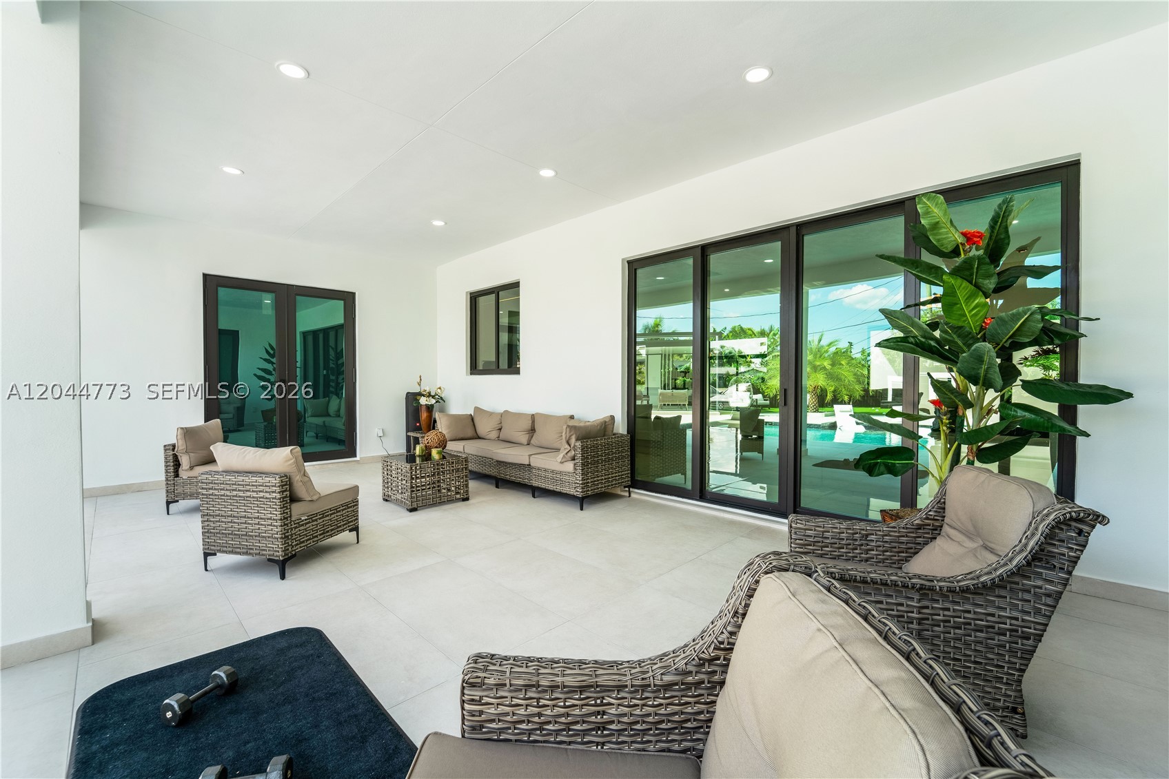 9630 SW 10th Ter, Miami FL 33174