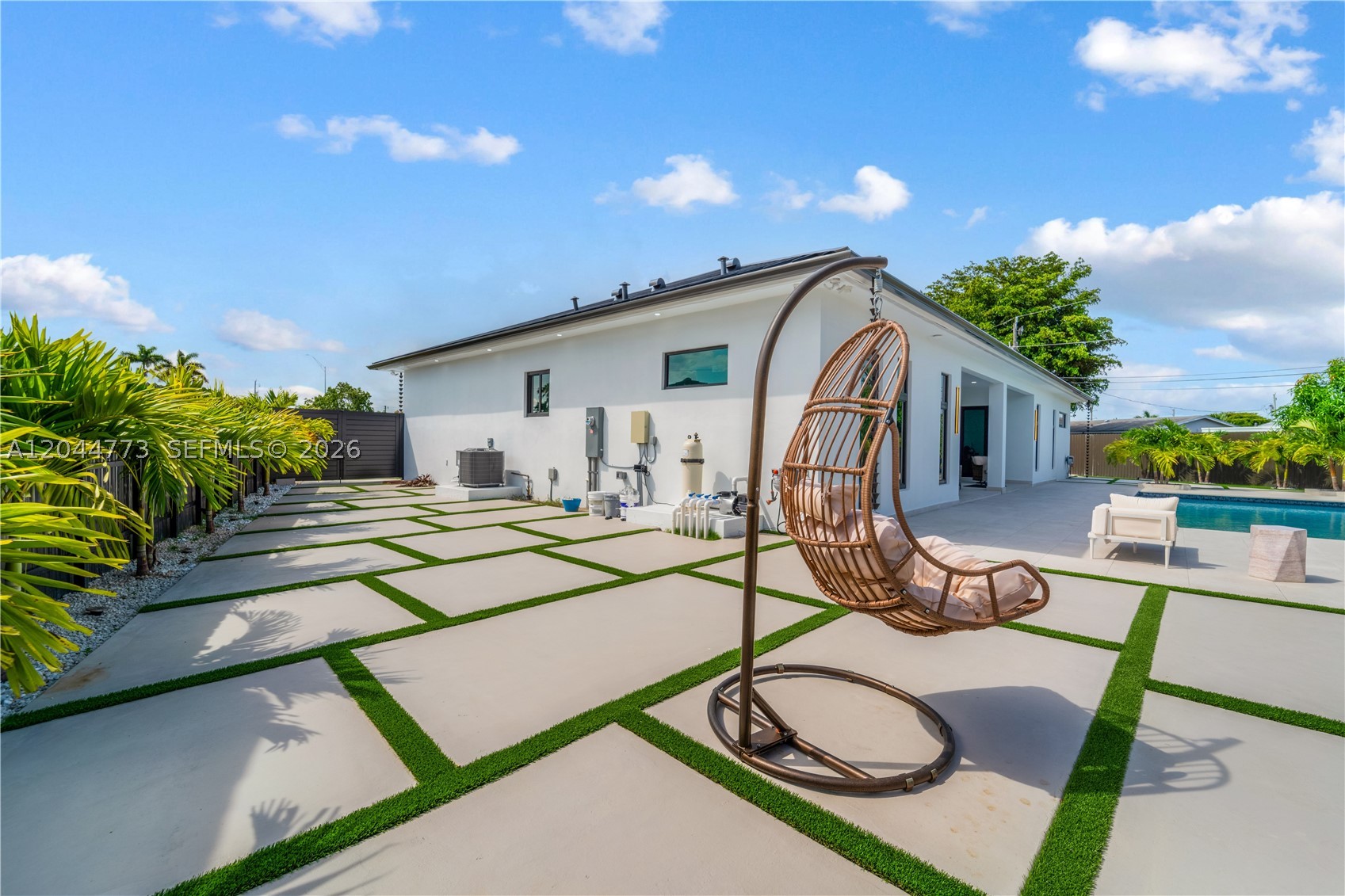 9630 SW 10th Ter, Miami FL 33174