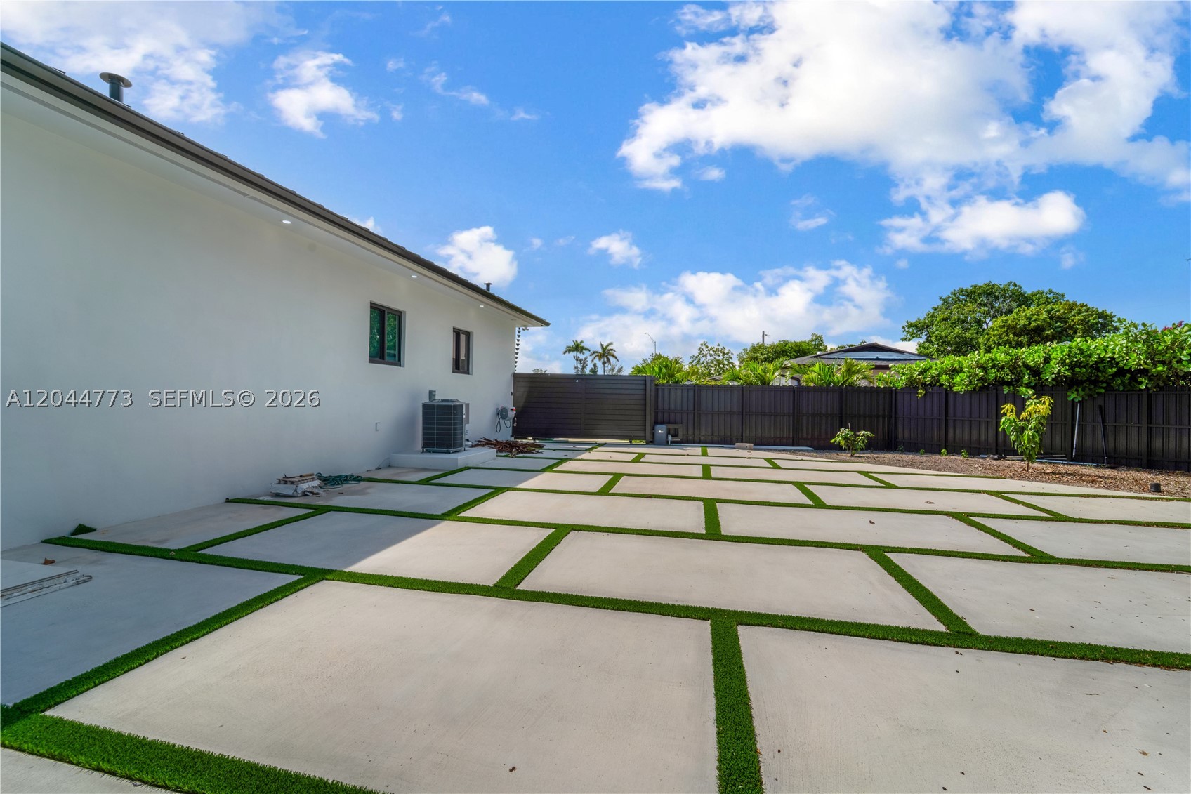 9630 SW 10th Ter, Miami FL 33174