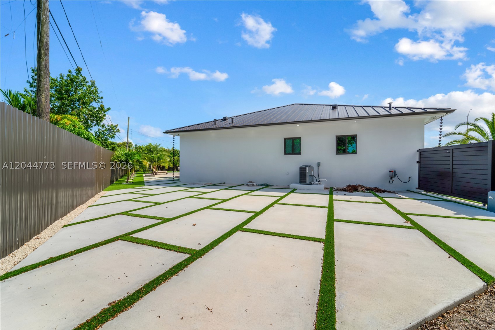 9630 SW 10th Ter, Miami FL 33174