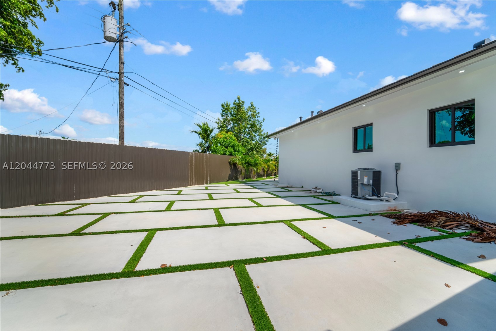 9630 SW 10th Ter, Miami FL 33174