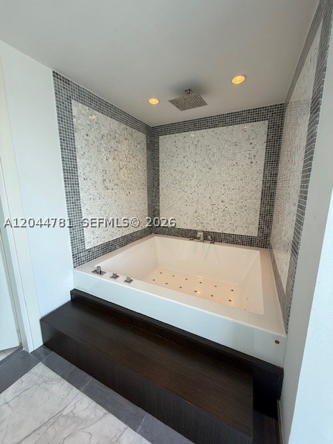 200 Biscayne Boulevard Way #3102, Miami FL 33131
