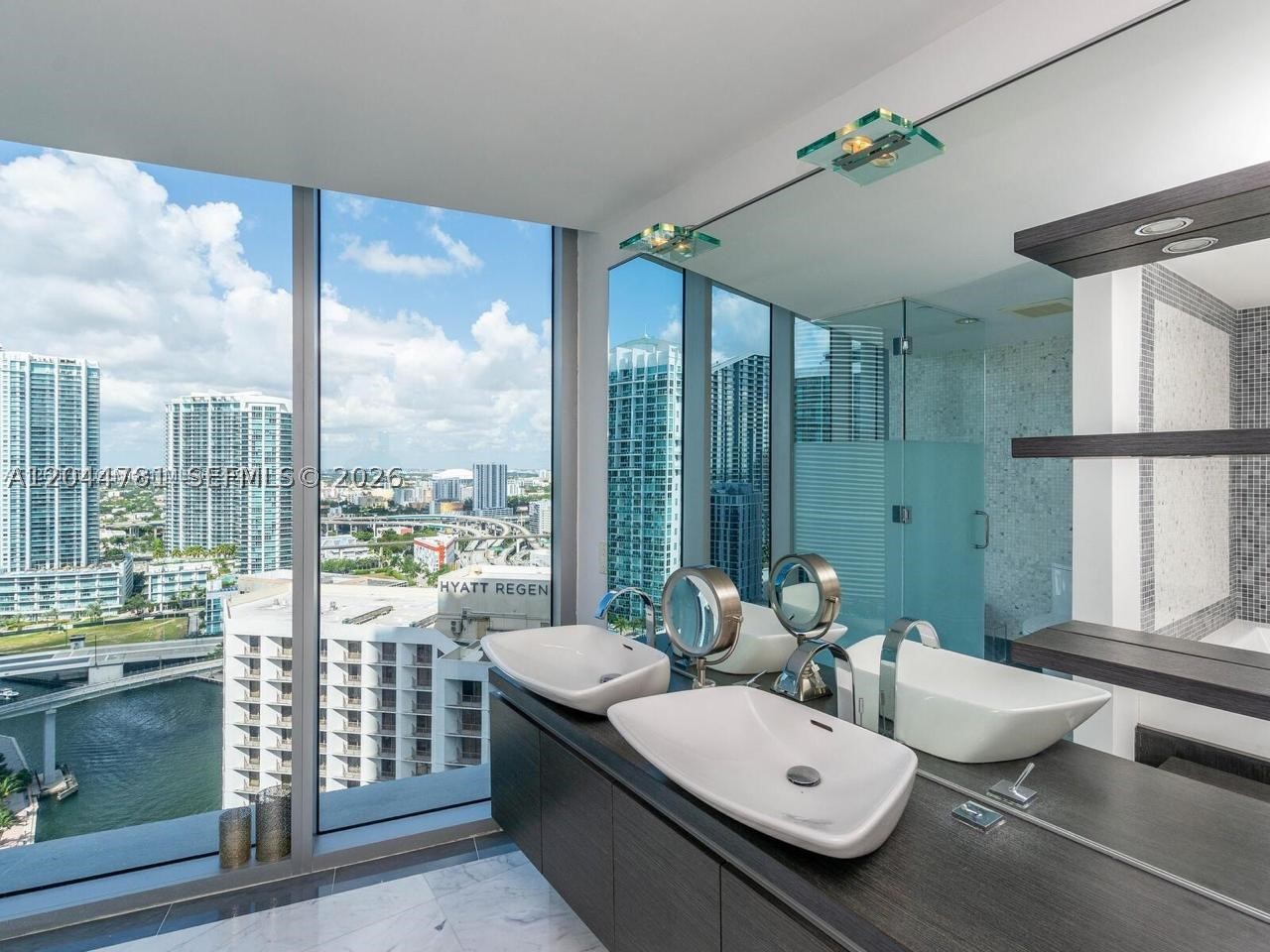 200 Biscayne Boulevard Way #3102, Miami FL 33131