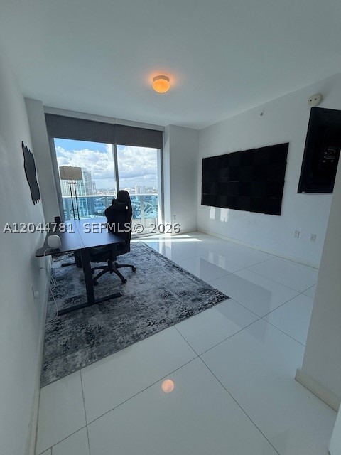 200 Biscayne Boulevard Way #3102, Miami FL 33131