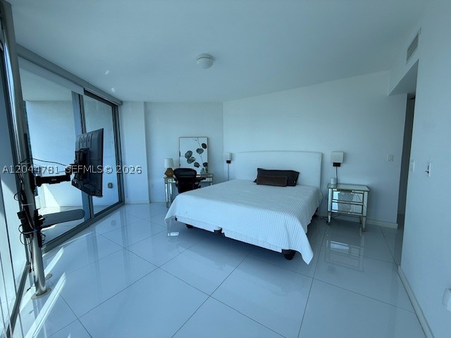 200 Biscayne Boulevard Way #3102, Miami FL 33131