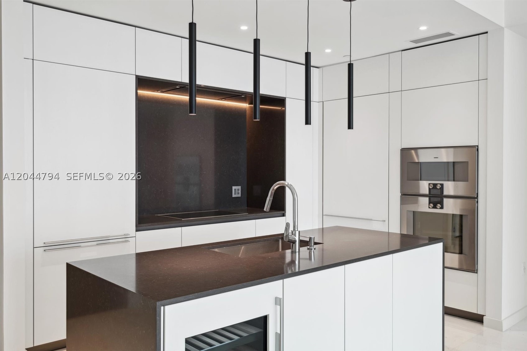 300 Biscayne Blvd Way #3805W, Miami FL 33131