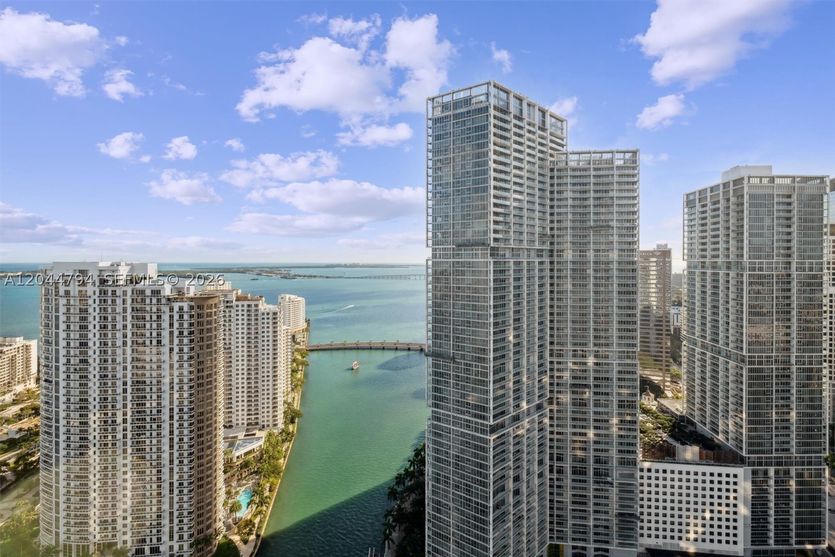 300 Biscayne Blvd Way #3805W, Miami FL 33131