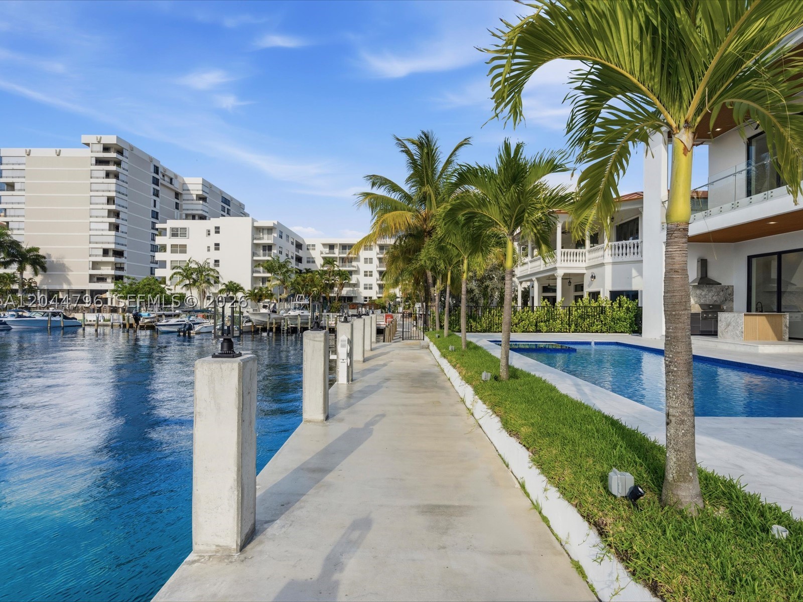 2 Sunset Ln, Lauderdale By The Sea FL 33062