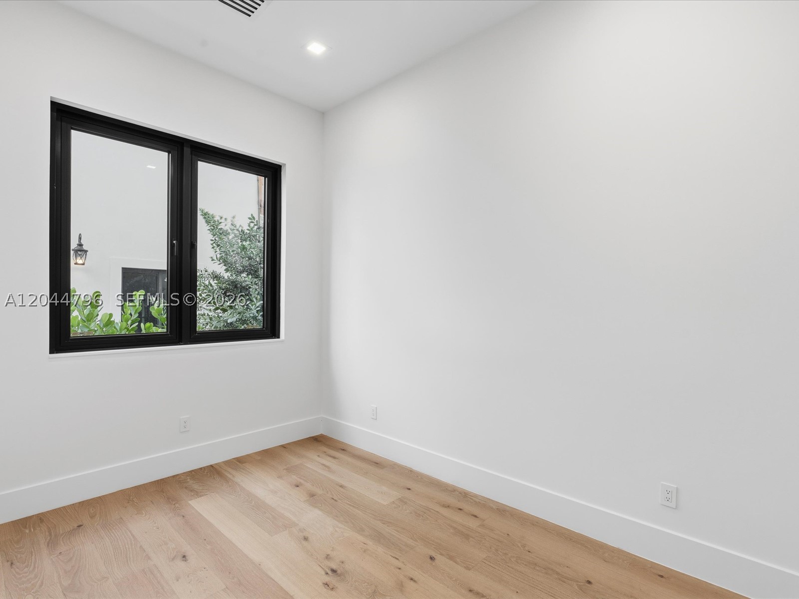 2 Sunset Ln, Lauderdale By The Sea FL 33062