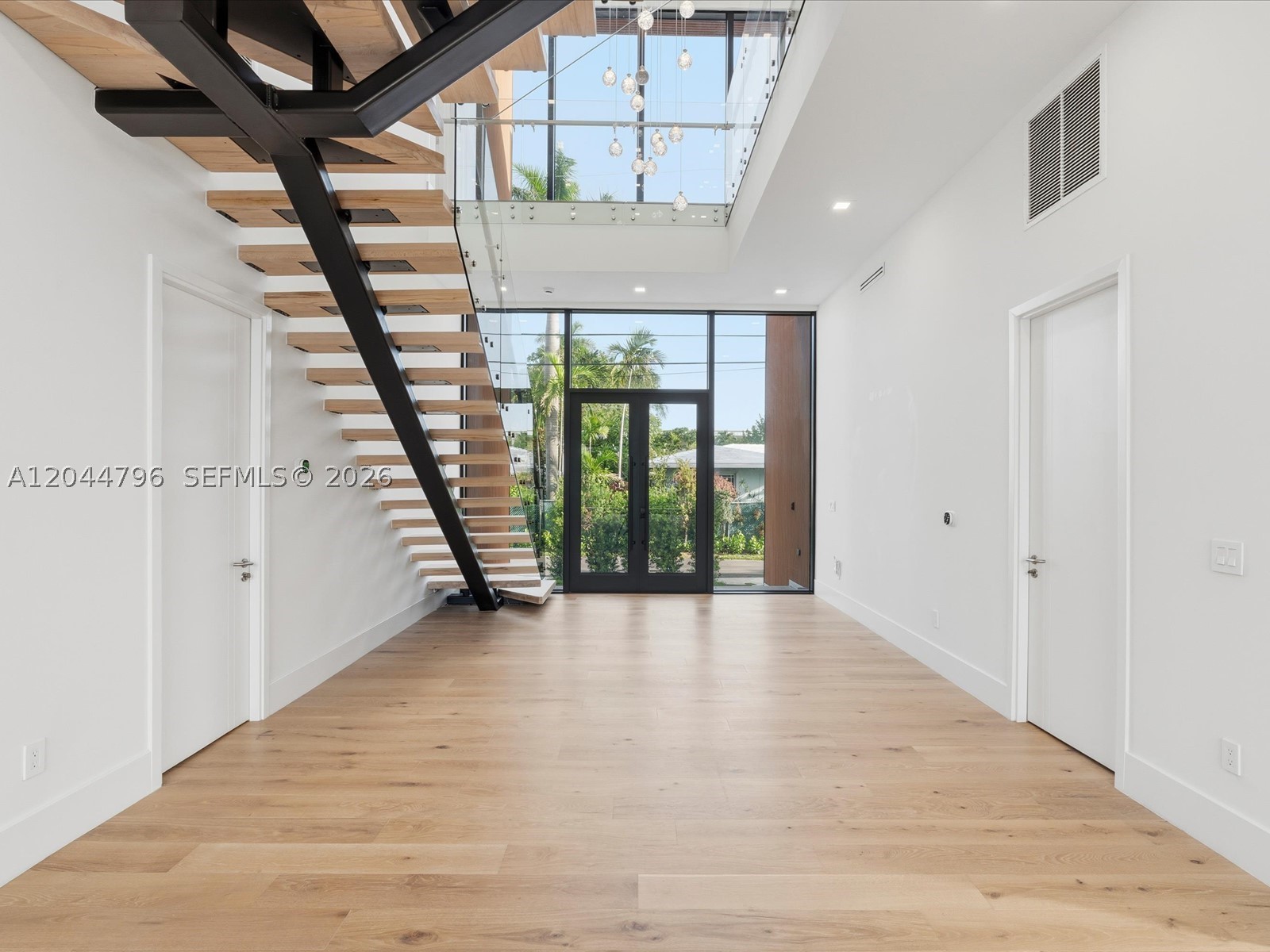 2 Sunset Ln, Lauderdale By The Sea FL 33062