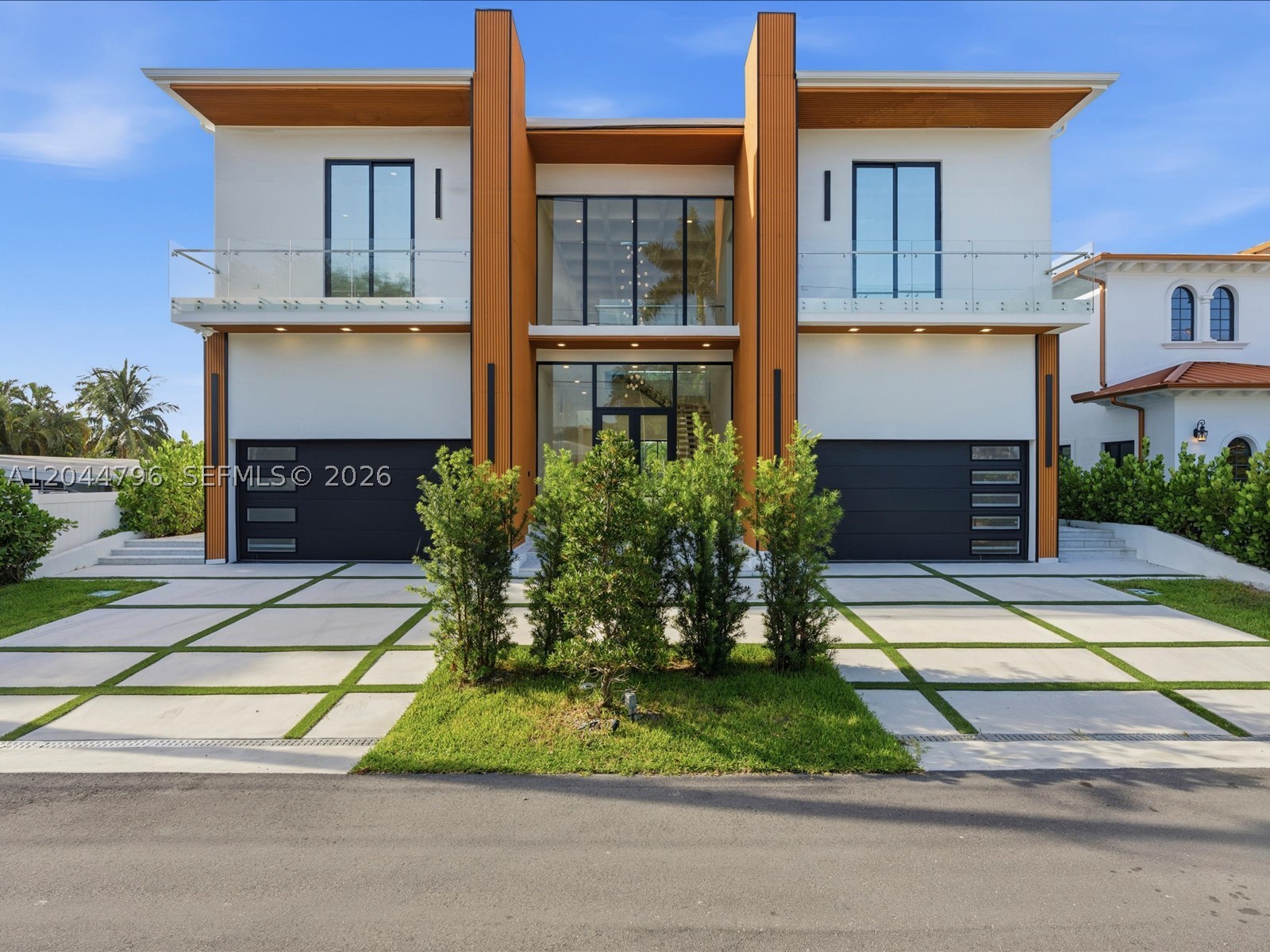 2 Sunset Ln, Lauderdale By The Sea FL 33062