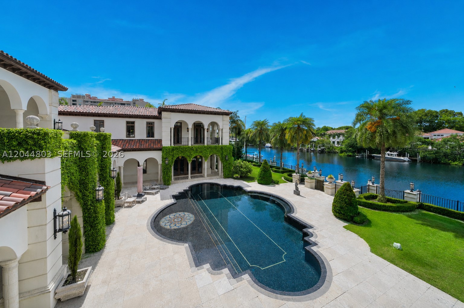 150 Edgewater Dr, Coral Gables FL 33133