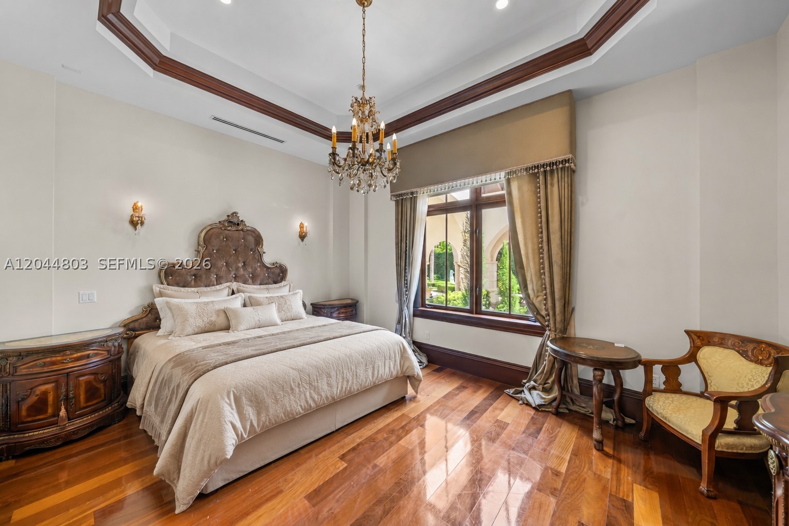150 Edgewater Dr, Coral Gables FL 33133