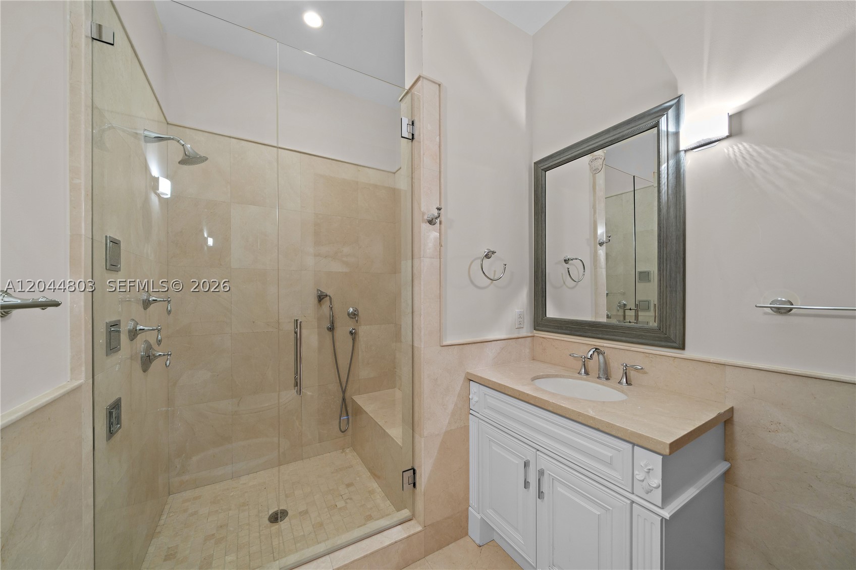 150 Edgewater Dr, Coral Gables FL 33133