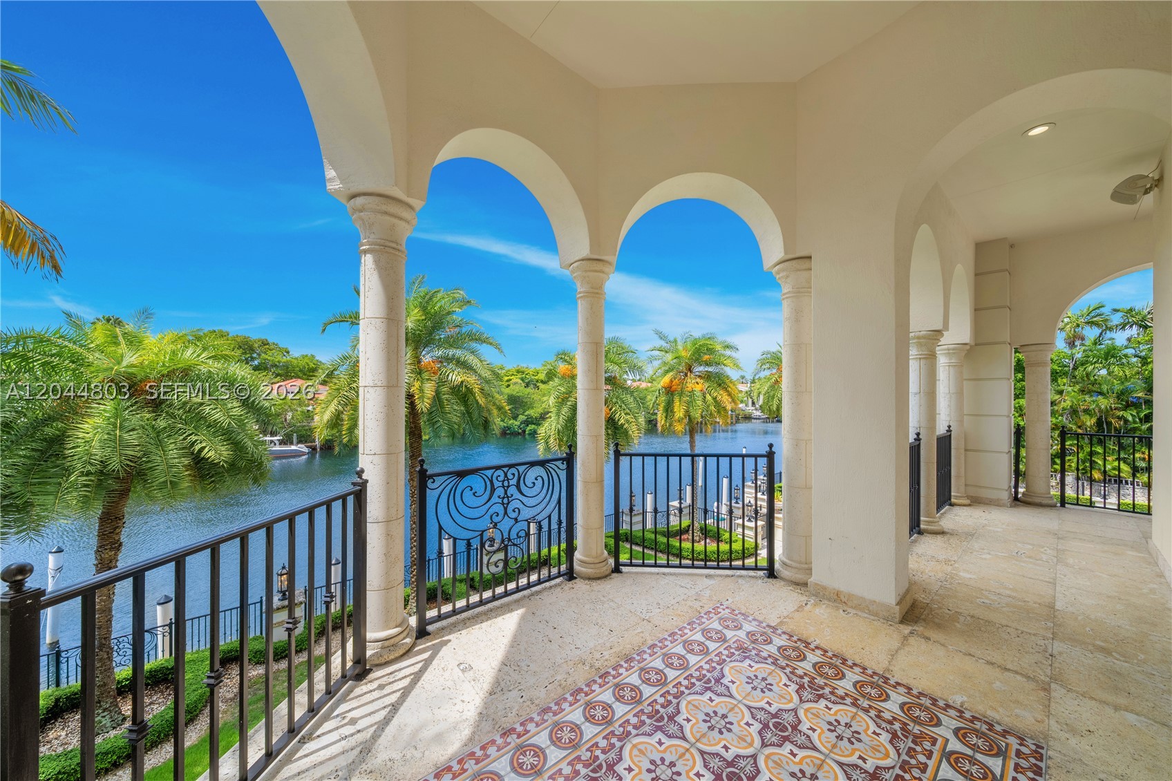 150 Edgewater Dr, Coral Gables FL 33133