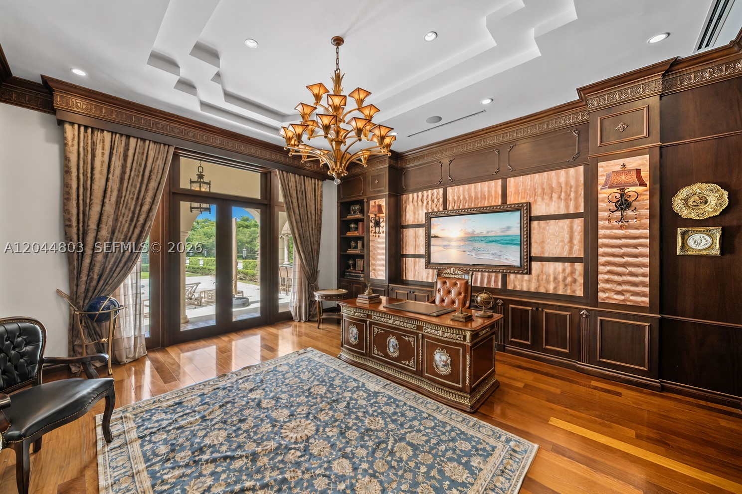 150 Edgewater Dr, Coral Gables FL 33133