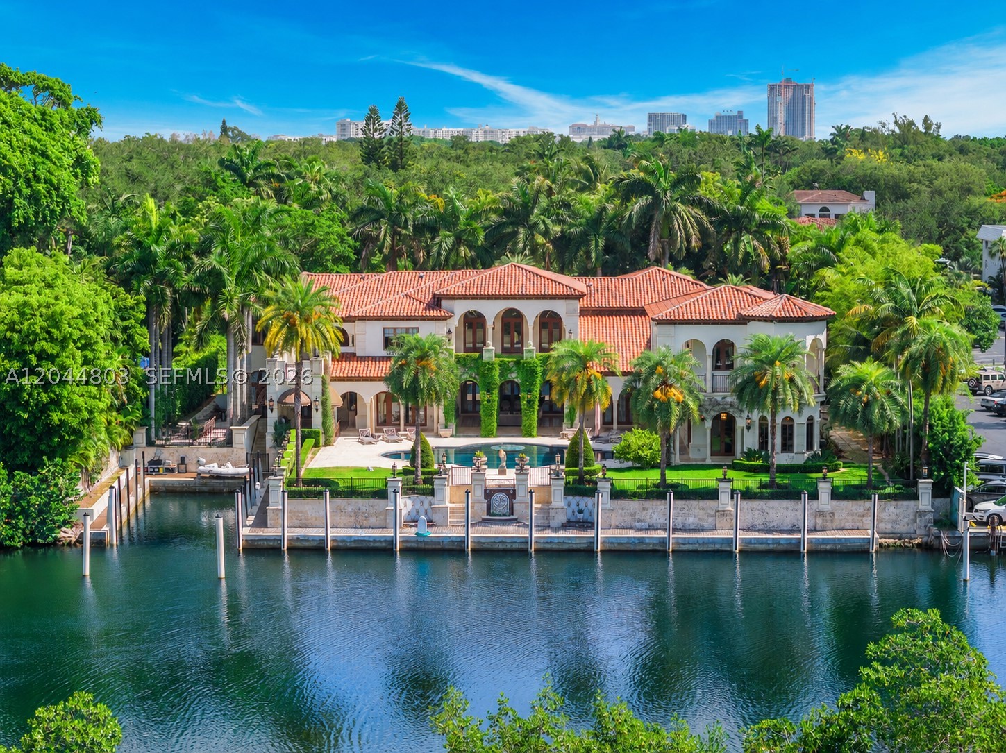 150 Edgewater Dr, Coral Gables FL 33133