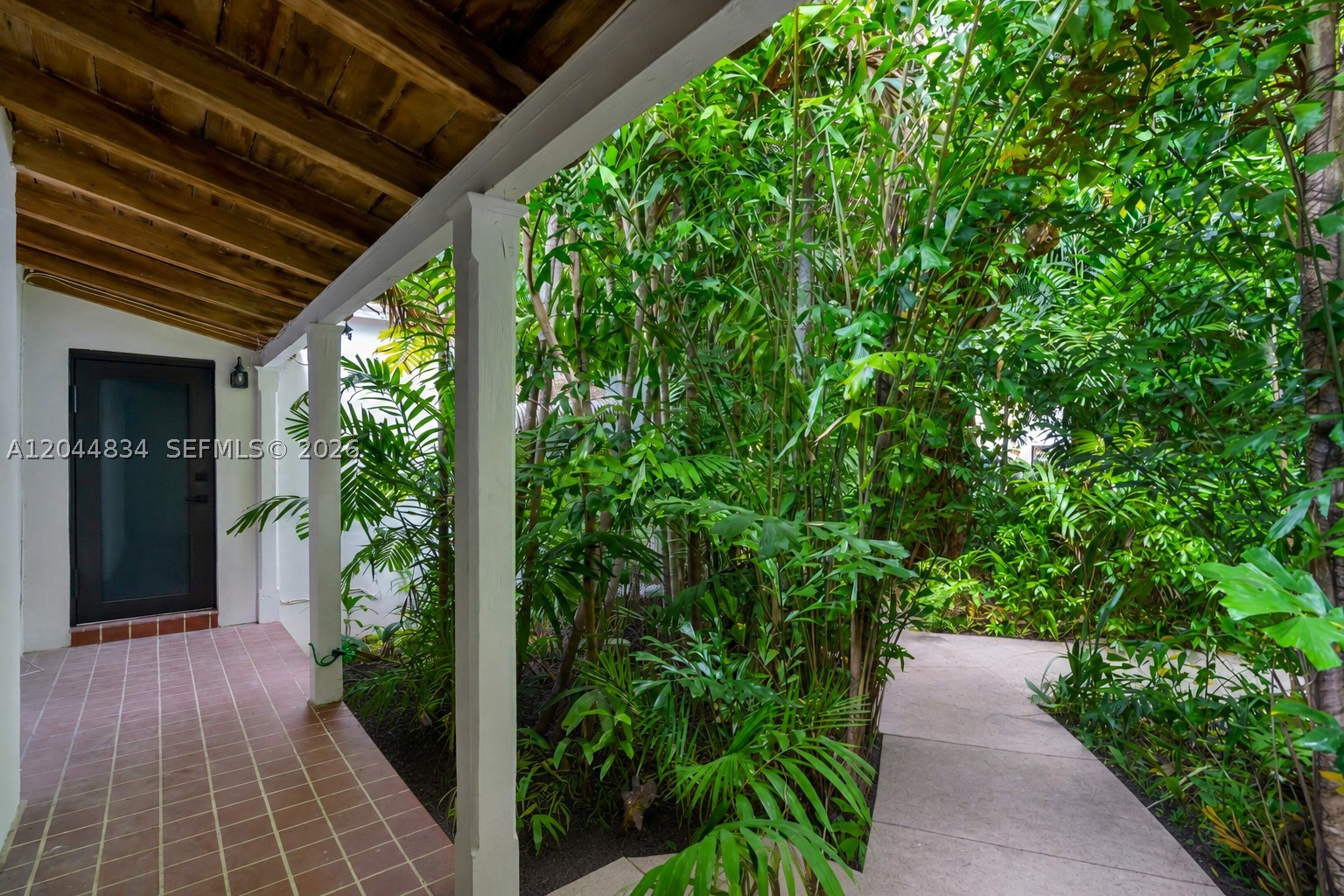 5390 Sunset Dr, Miami FL 33143