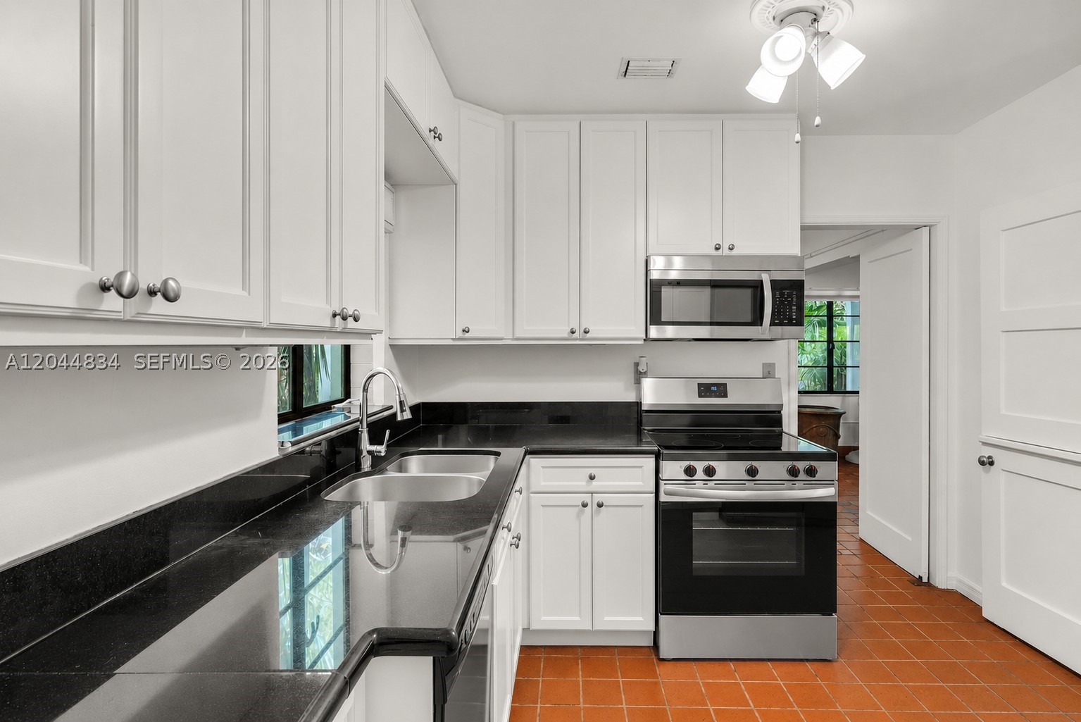 5390 Sunset Dr, Miami FL 33143
