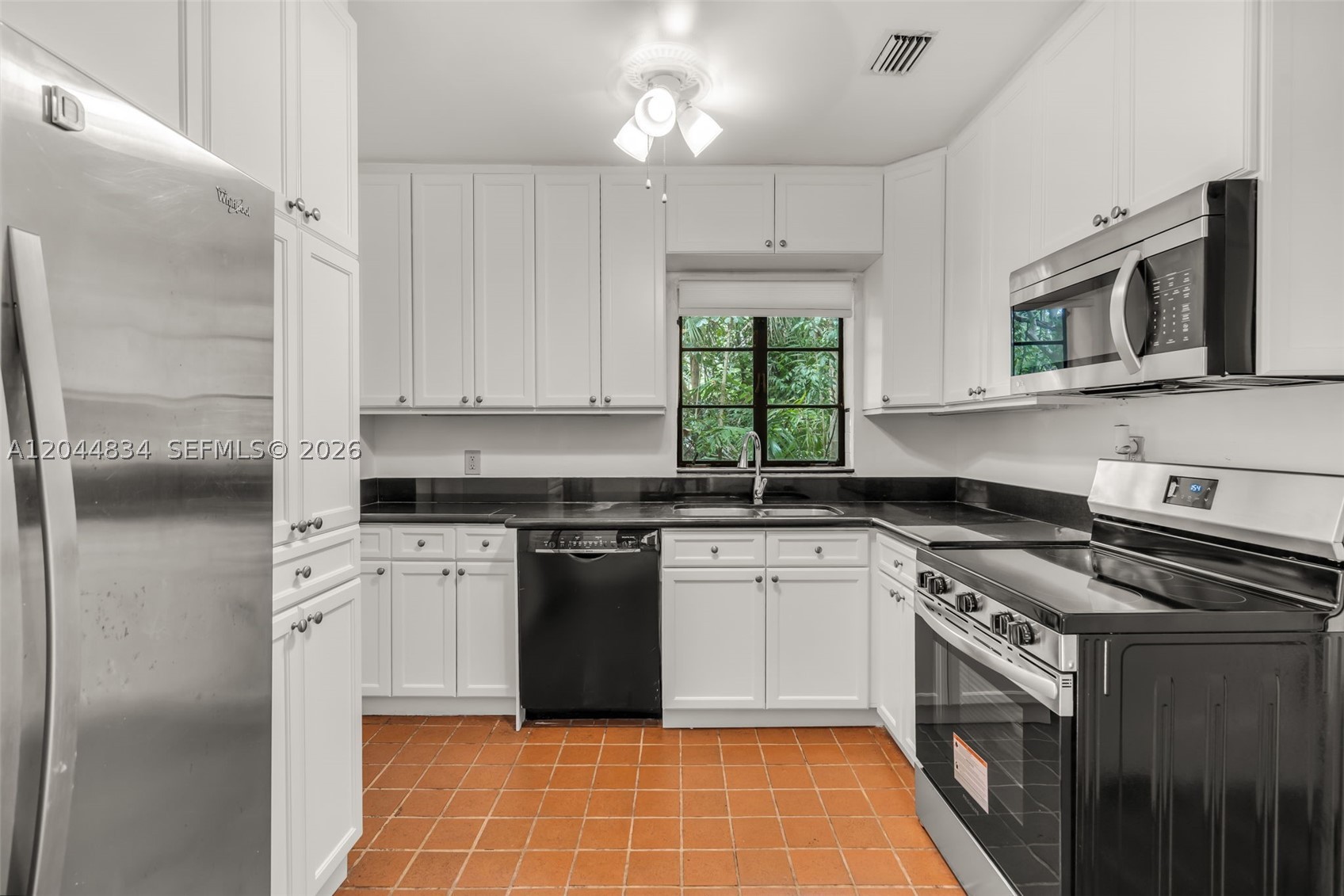 5390 Sunset Dr, Miami FL 33143
