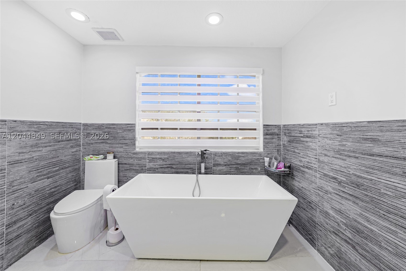 16546 SW 103rd Ln, Miami FL 33196