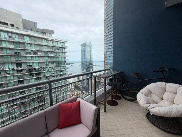 60 SW 13th St #4810, Miami FL 33130