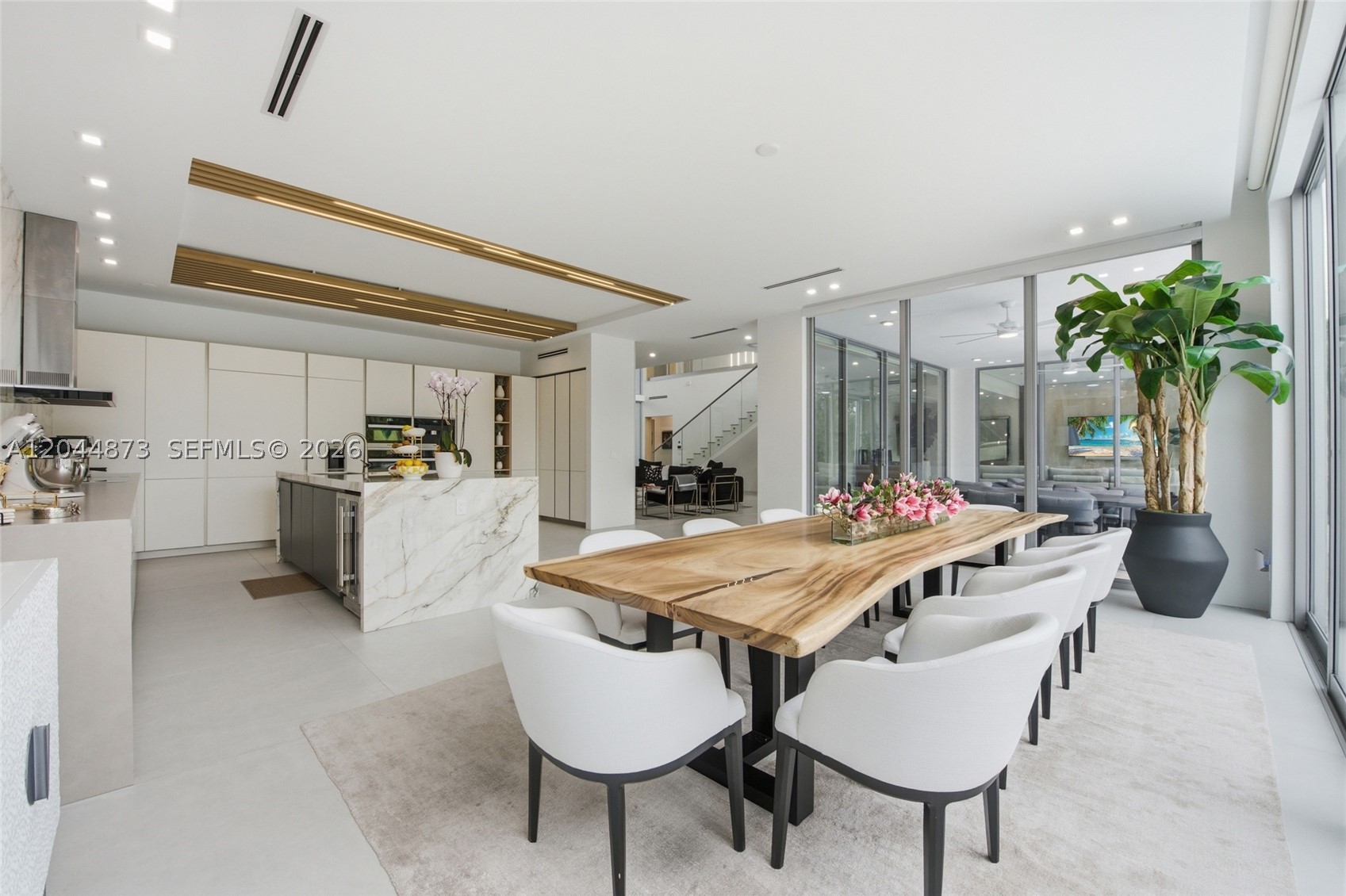 91 Fiesta Way, Fort Lauderdale FL 33301