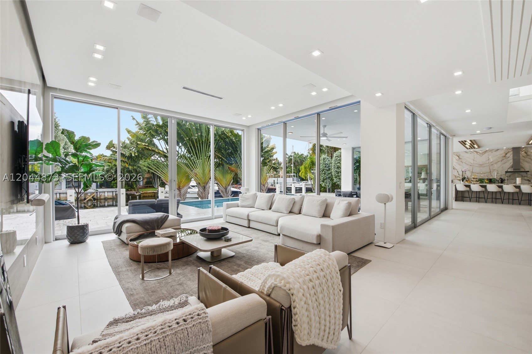 91 Fiesta Way, Fort Lauderdale FL 33301