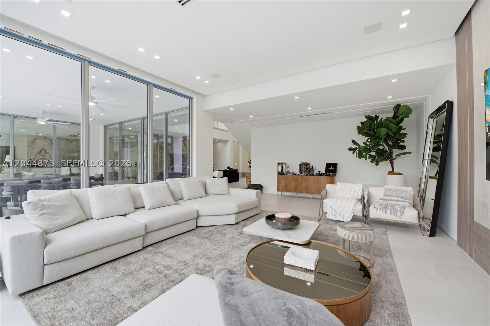 91 Fiesta Way, Fort Lauderdale FL 33301