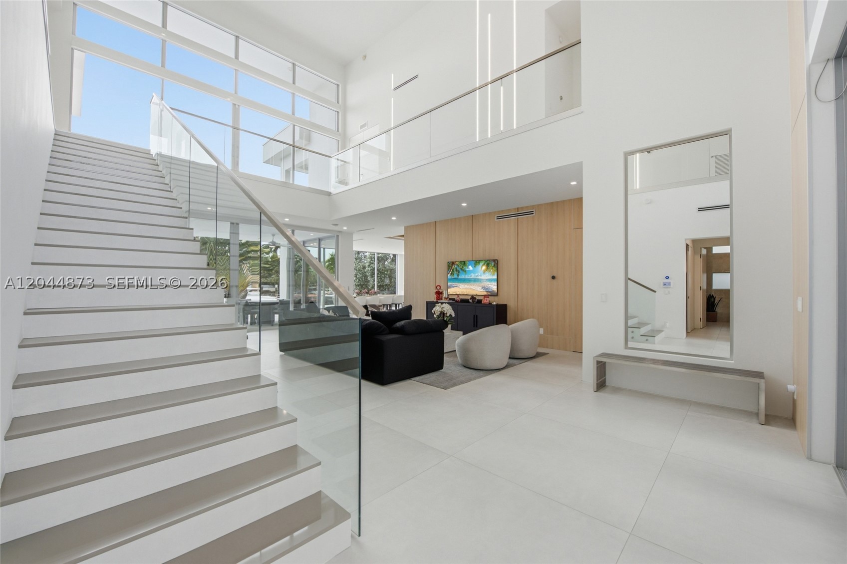 91 Fiesta Way, Fort Lauderdale FL 33301