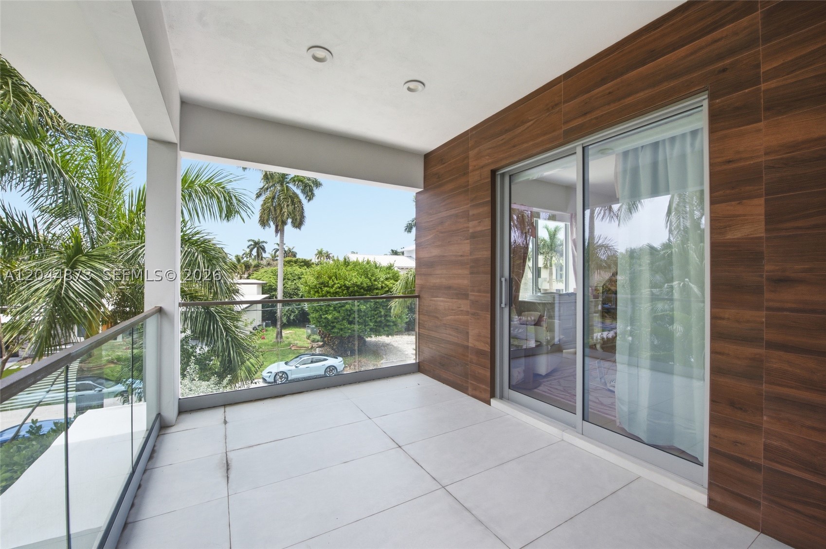 91 Fiesta Way, Fort Lauderdale FL 33301