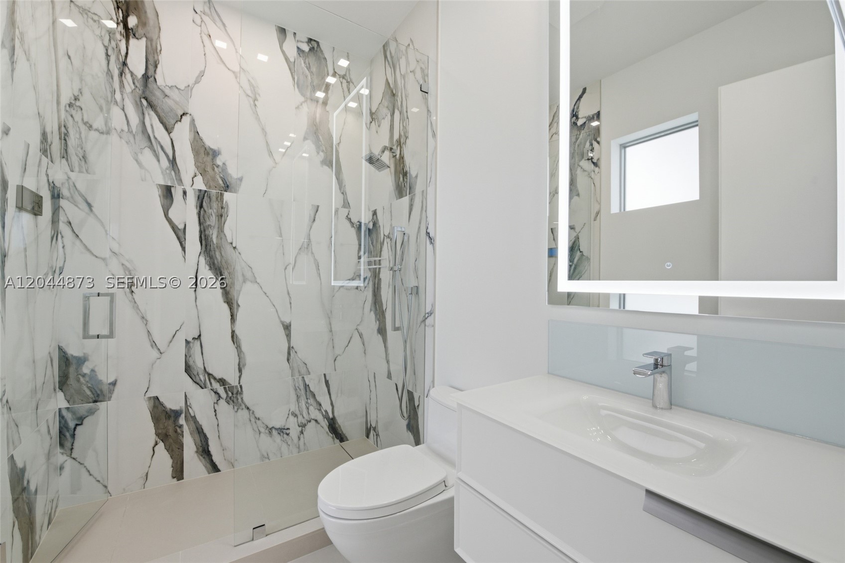 91 Fiesta Way, Fort Lauderdale FL 33301