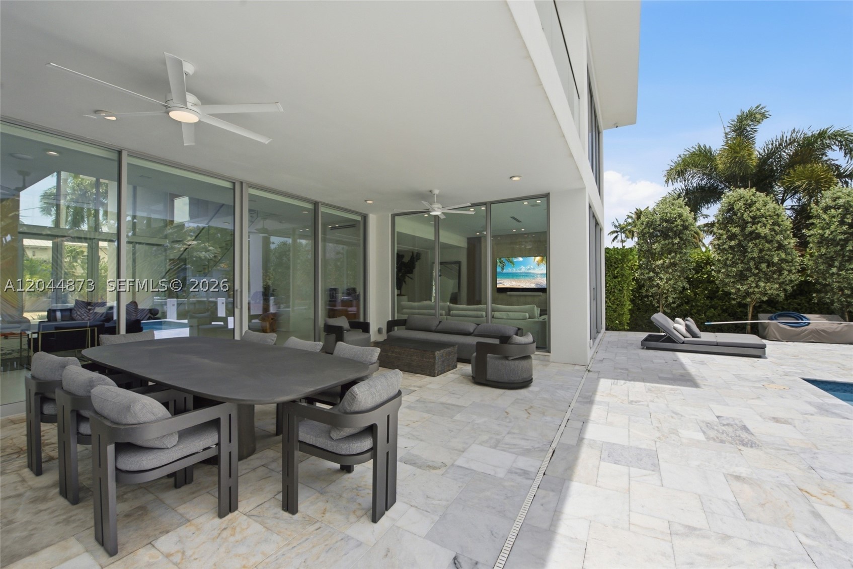 91 Fiesta Way, Fort Lauderdale FL 33301
