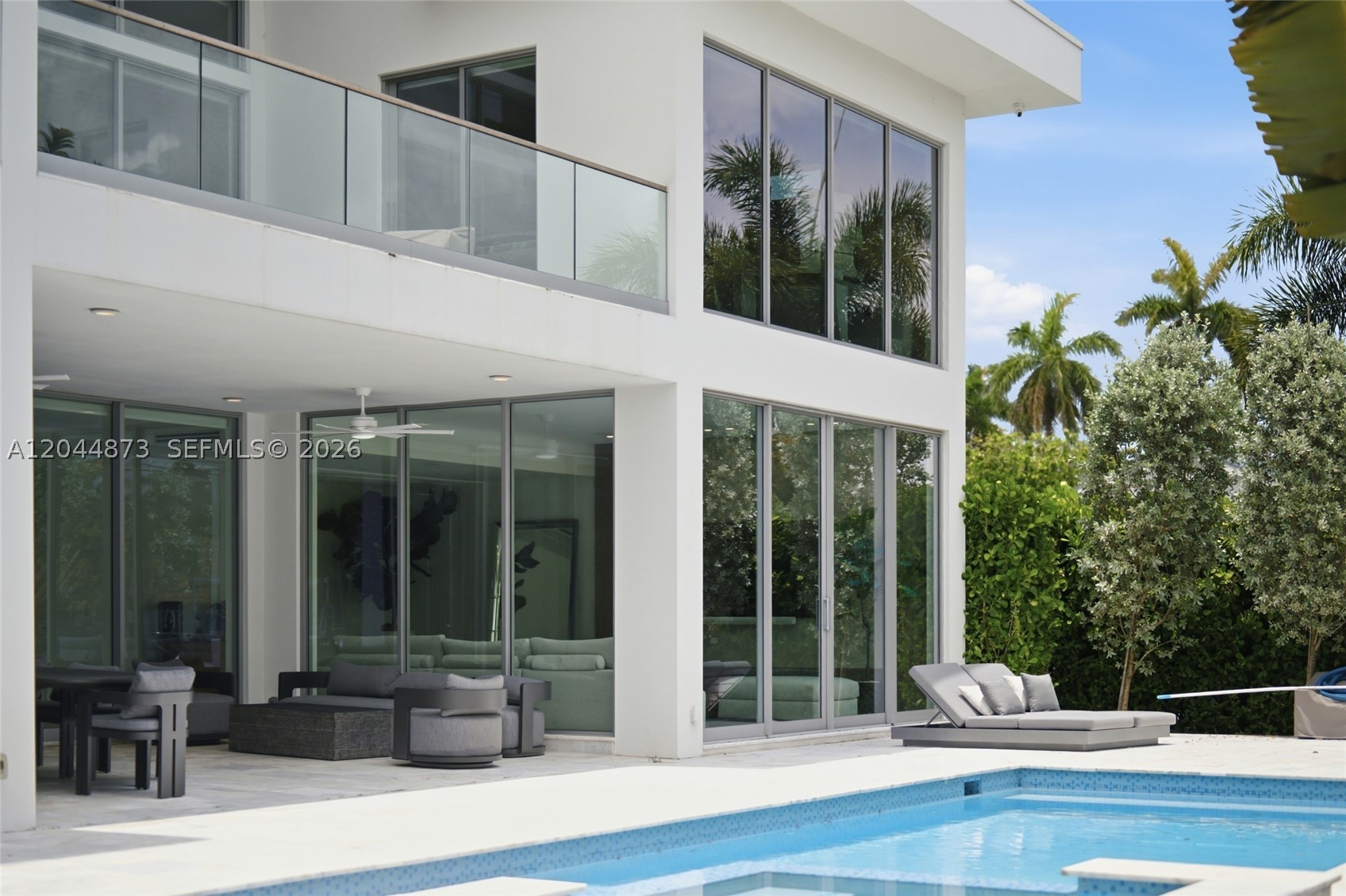 91 Fiesta Way, Fort Lauderdale FL 33301
