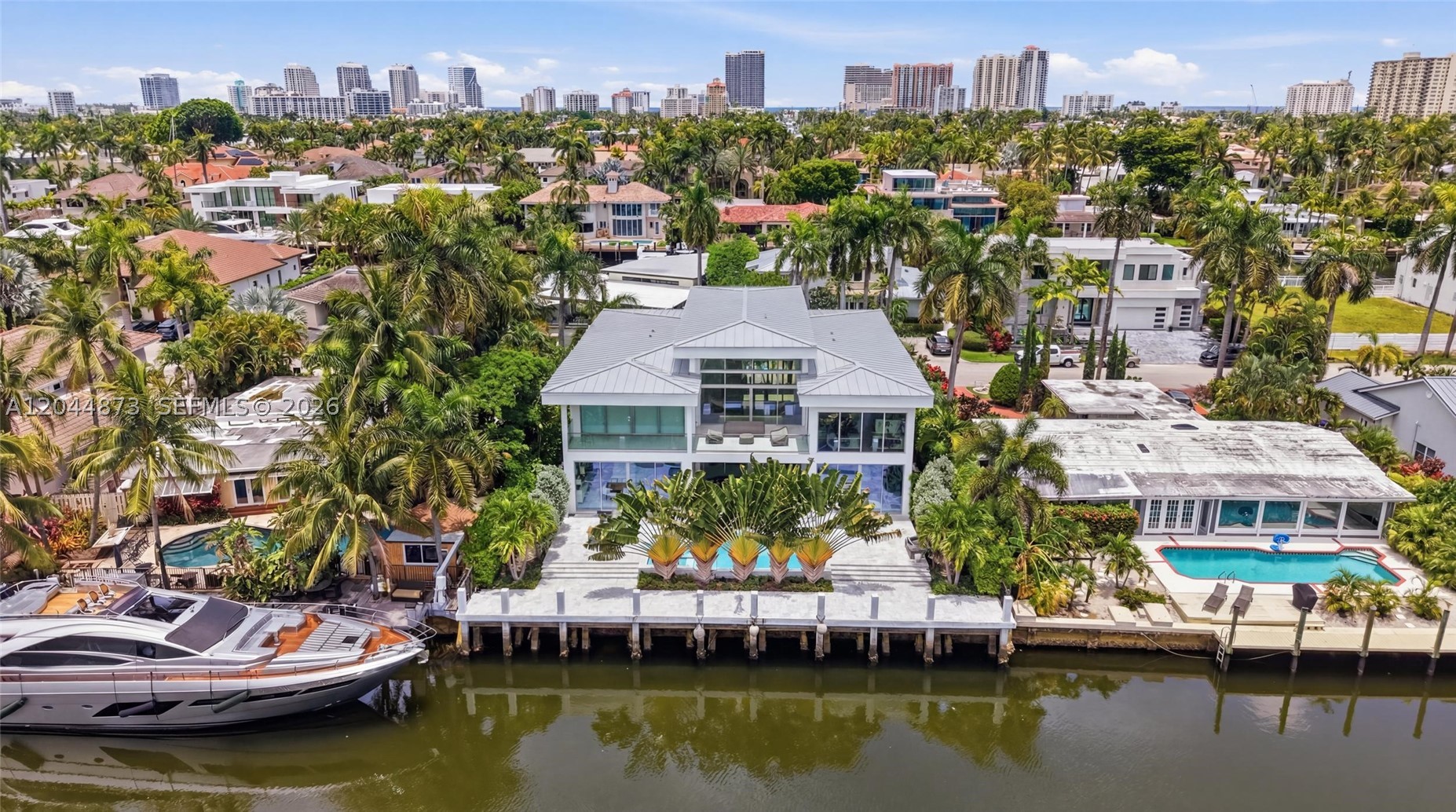91 Fiesta Way, Fort Lauderdale FL 33301