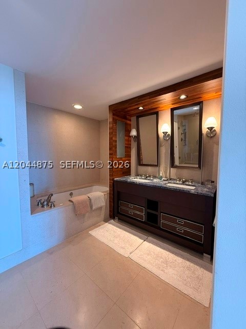 6899 Collins Ave #2201, Miami Beach FL 33141