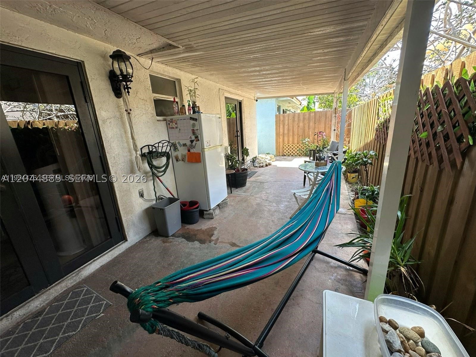 11537 SW 6th St, Sweetwater FL 33174
