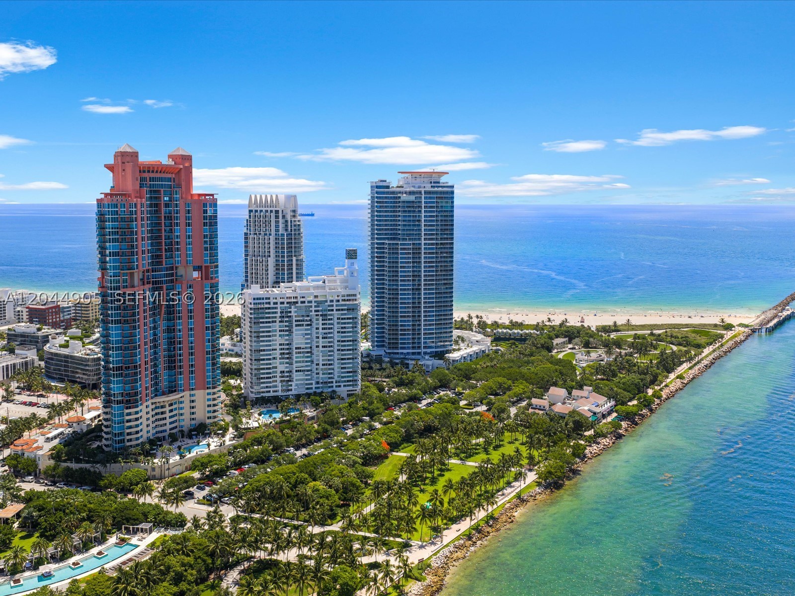400 S Pointe Dr #1102, Miami Beach FL 33139