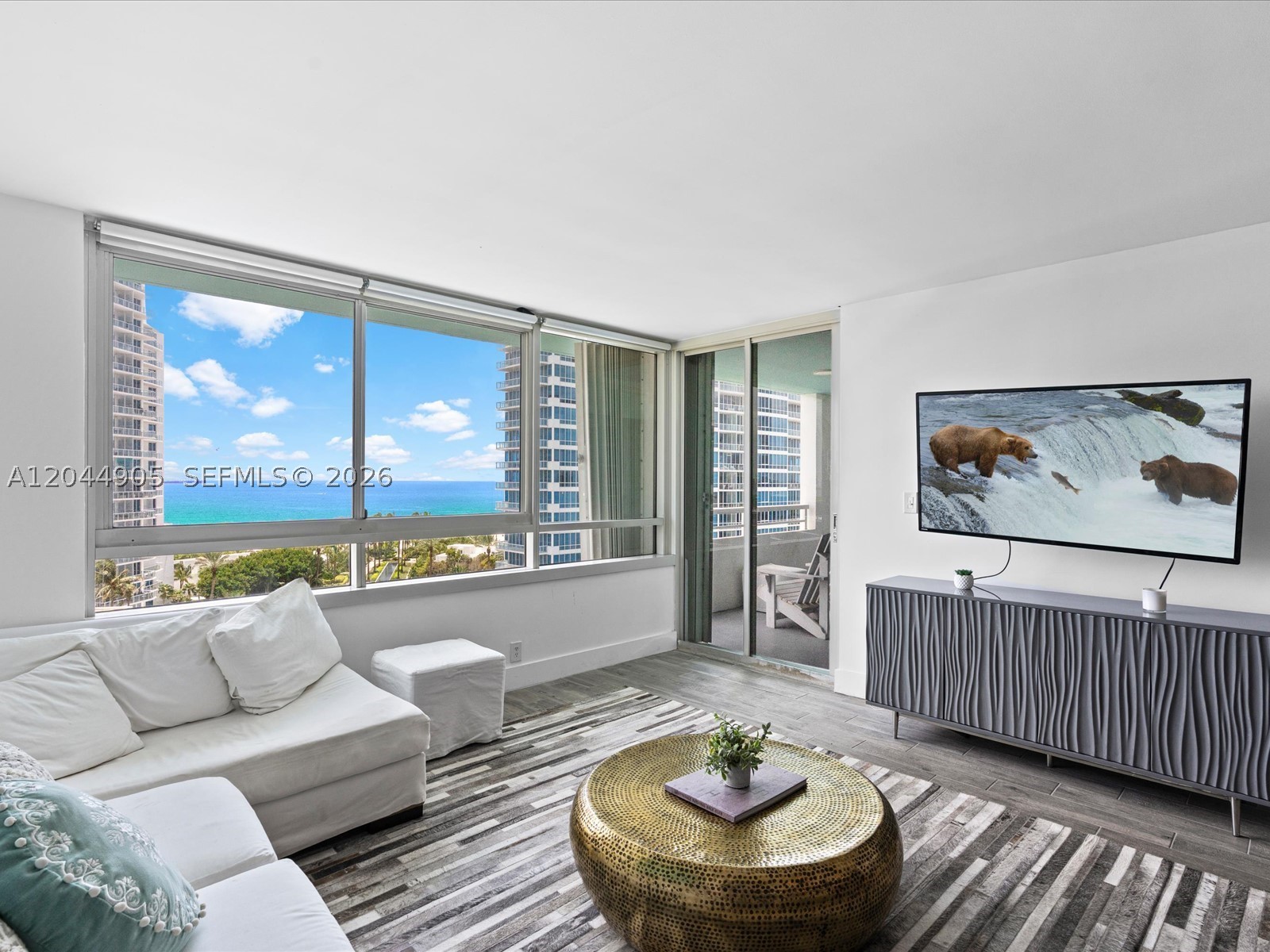 400 S Pointe Dr #1102, Miami Beach FL 33139