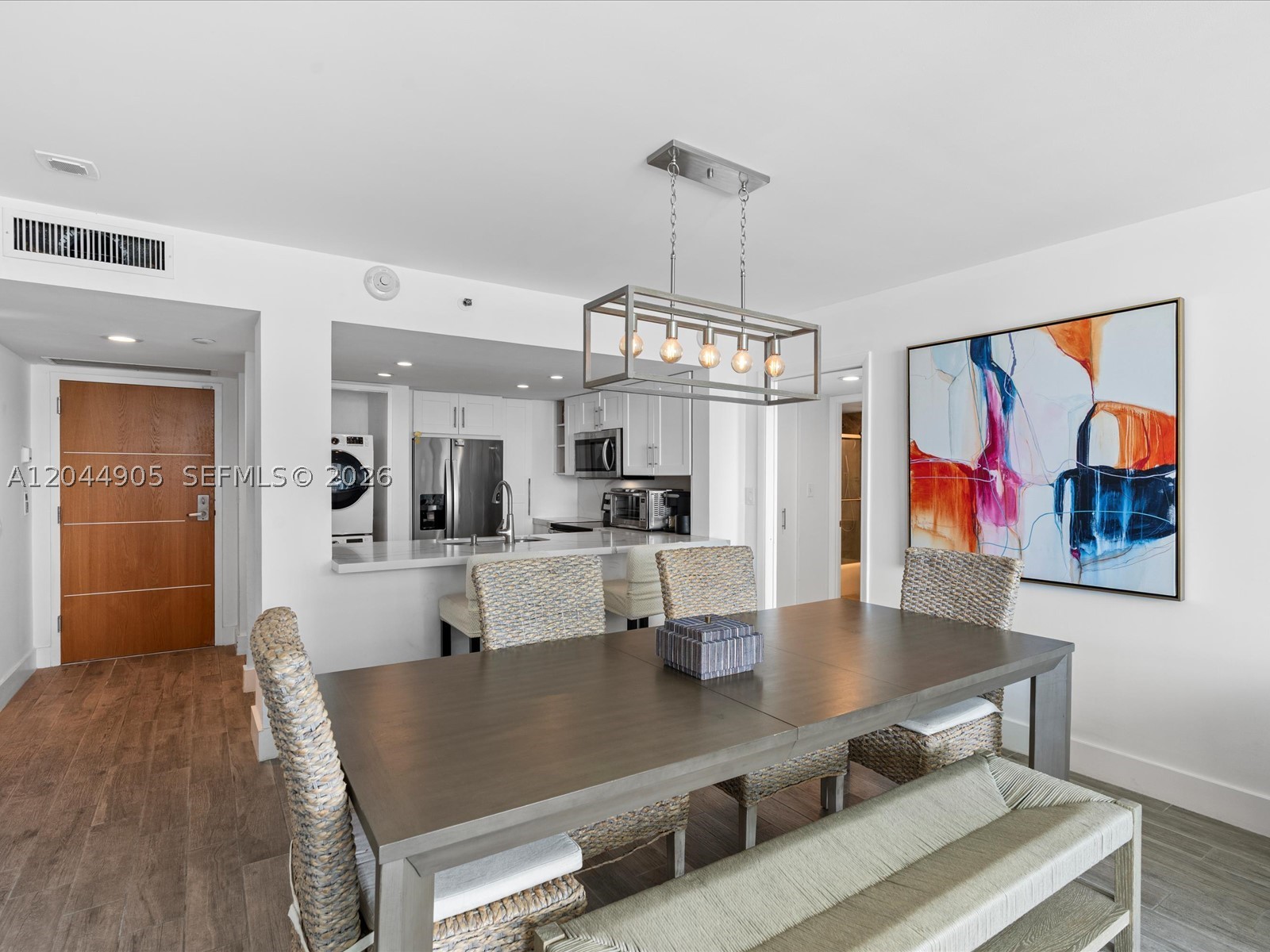 400 S Pointe Dr #1102, Miami Beach FL 33139