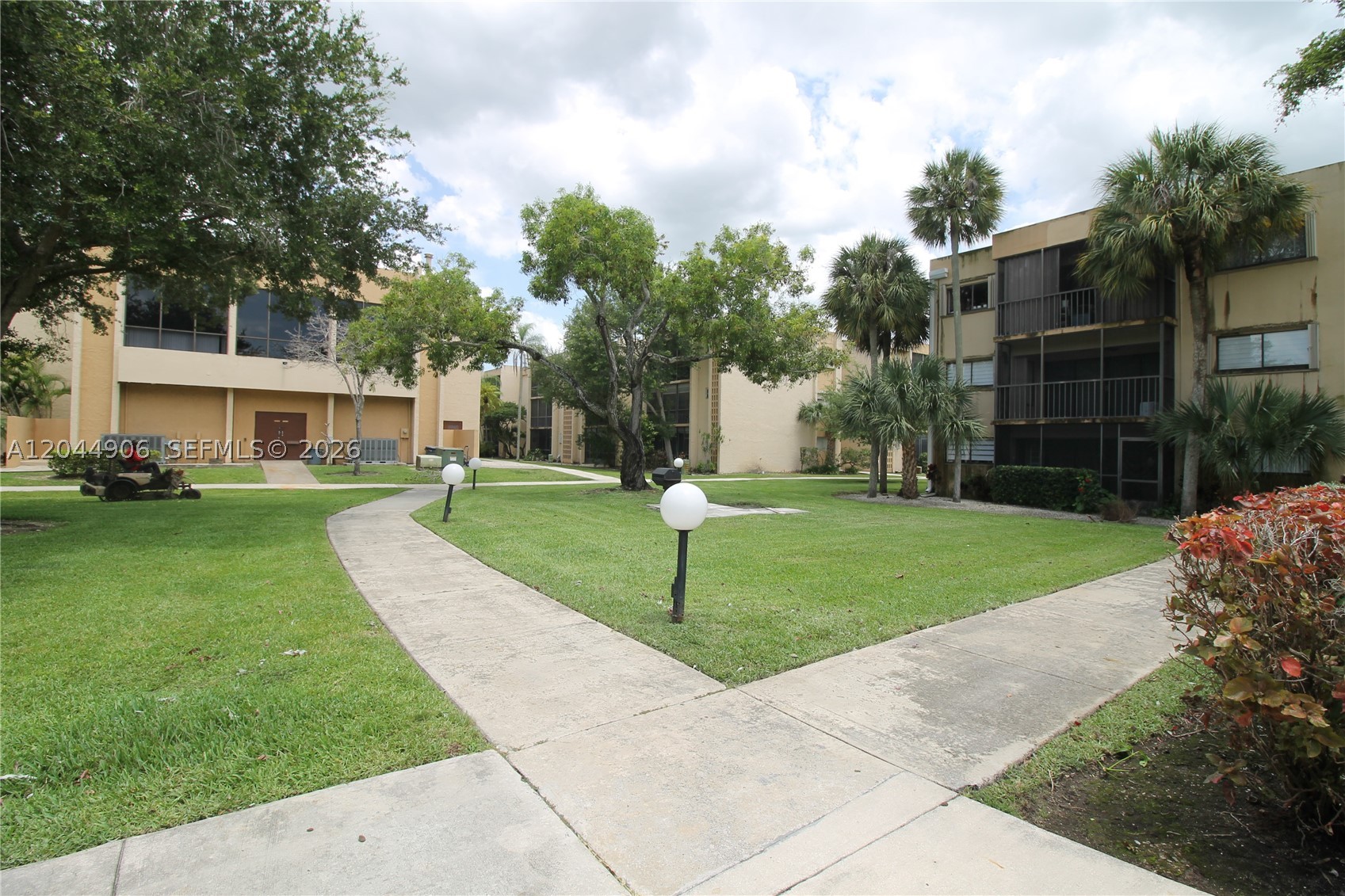 8415 SW 107th Ave #359W, Miami FL 33173