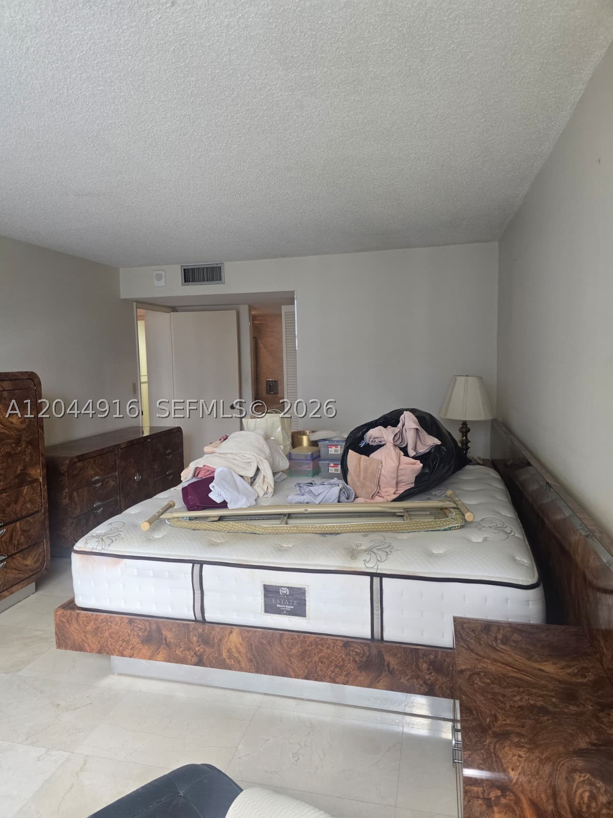 1901 Brickell Ave #B1614, Miami FL 33129